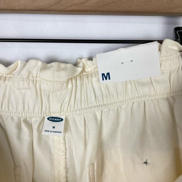 Old Navy | NWT Cream Soft Cotton Utility High Waist Paperbag Shorts - Picture 9 of 10